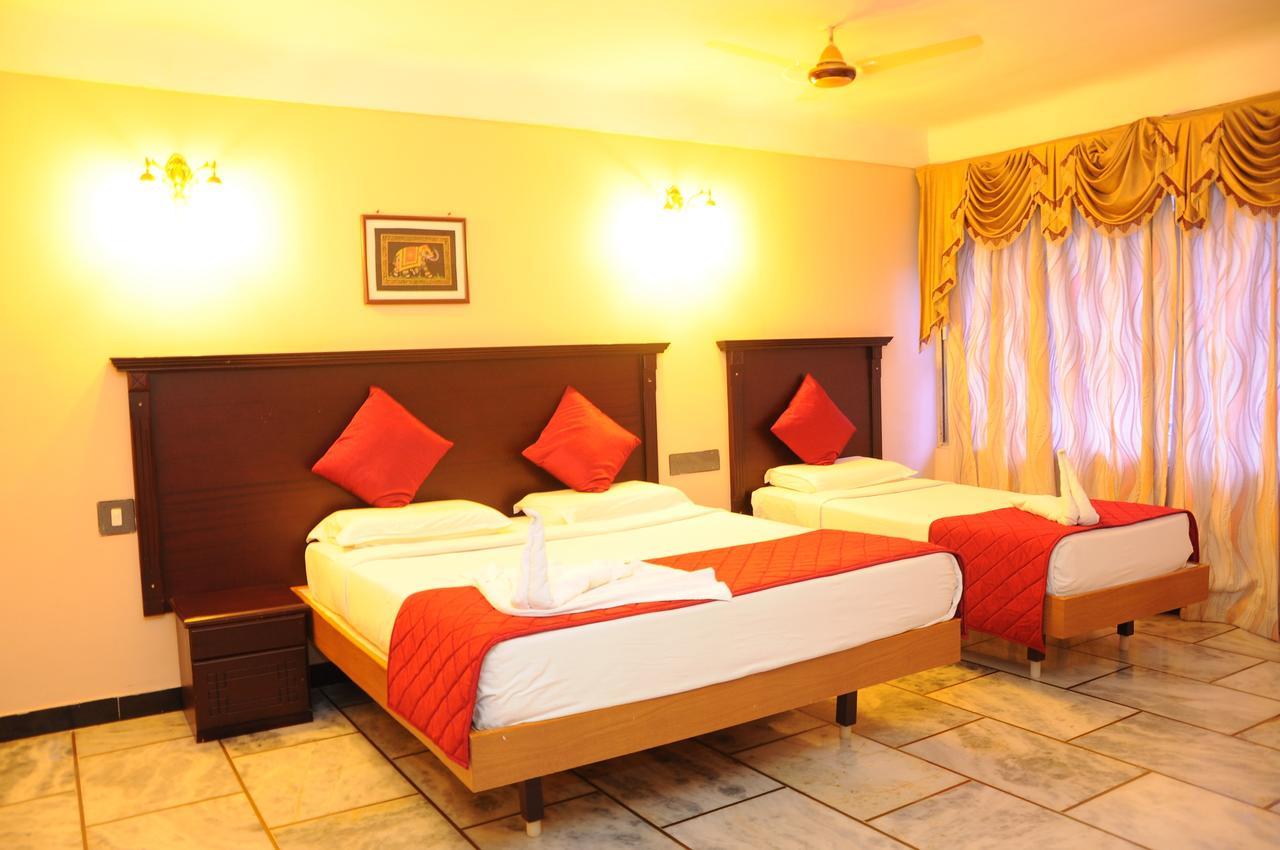 Hotel Subam Palni Buitenkant foto